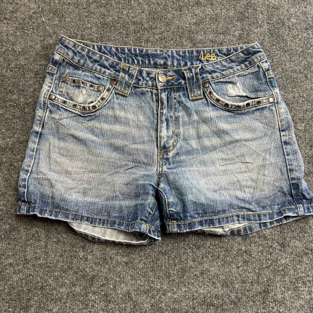 Lee Shorts Womens 9/10 M Light Wash Studded Distressed Low Rise Denim Cotton